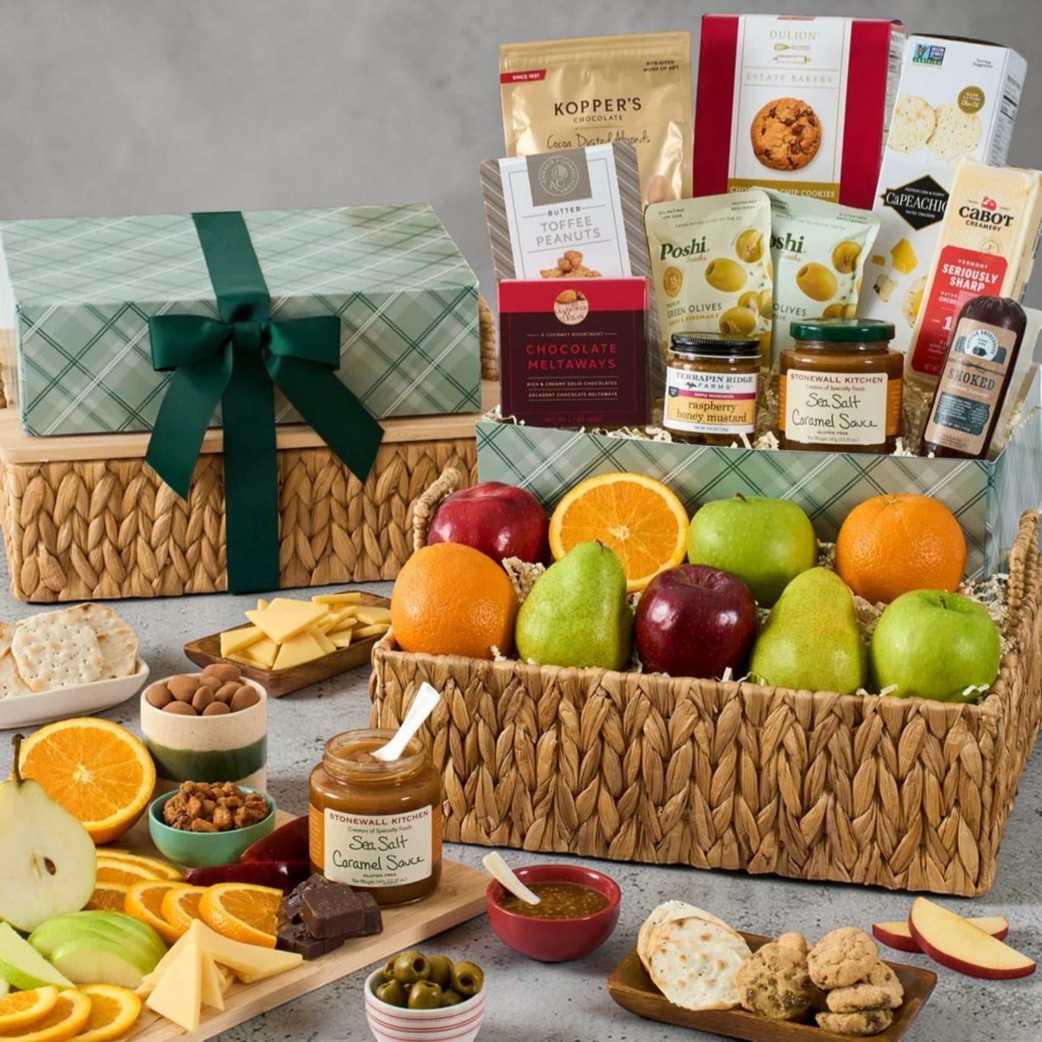 bountiful-harvest-fruit-gift-basket