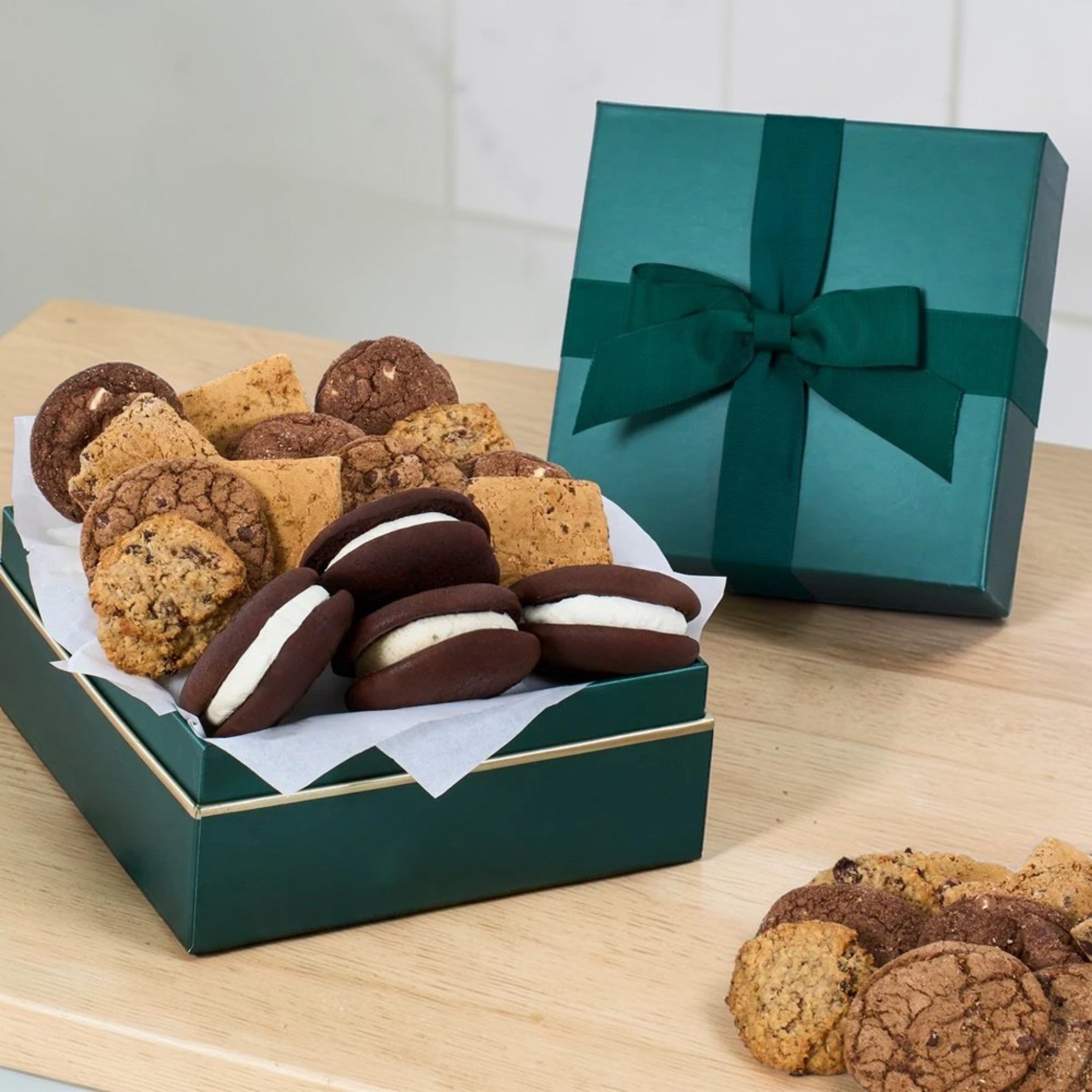 tis-the-season-bakery-gift-box-medium