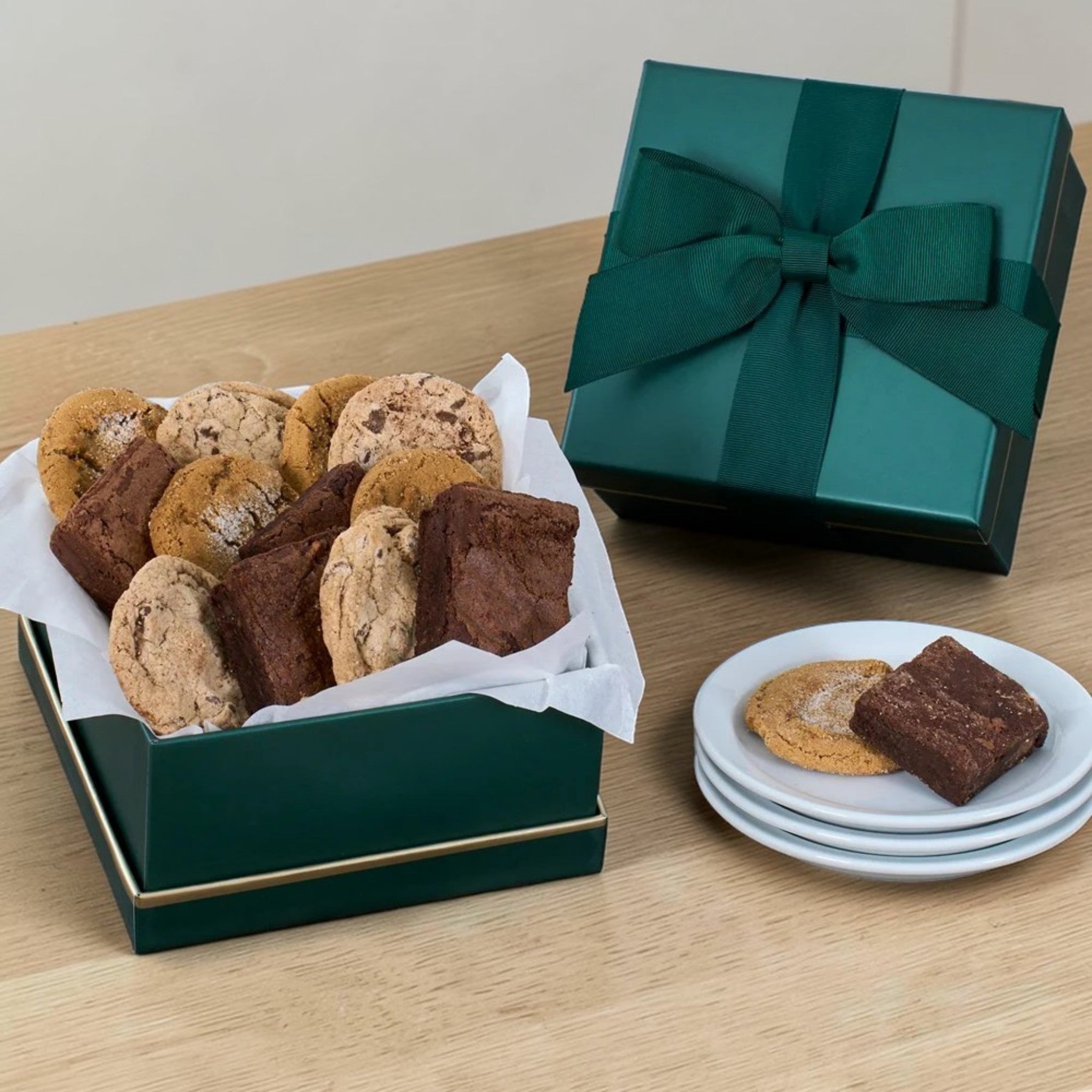 tis-the-season-cookie-and-brownie-bakery-gift-box-small
